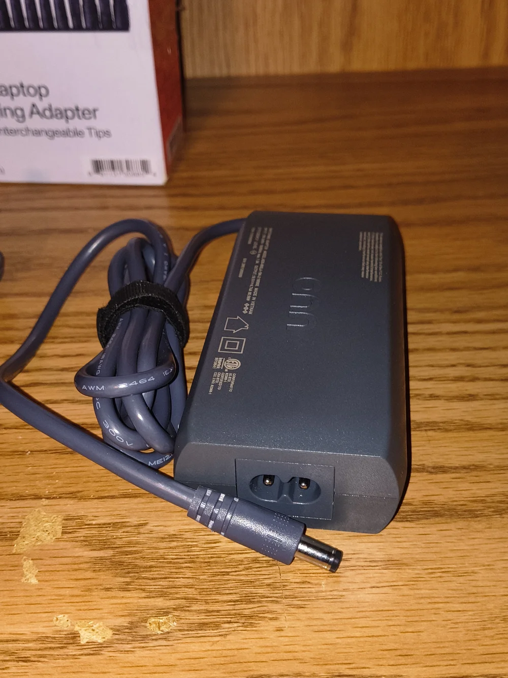 Onn Running 90W Laptop Charging Adapter with 10 Interchangeable Tips - Black